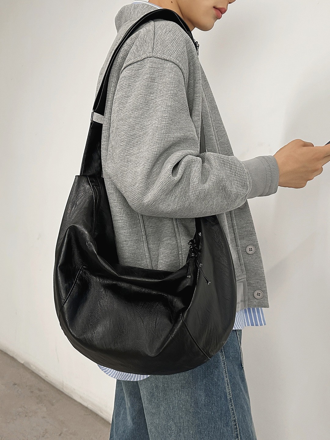 Men's crossbody bag street versatile large capacity dumpling bag INS style couple casual shoulder bag college student bag