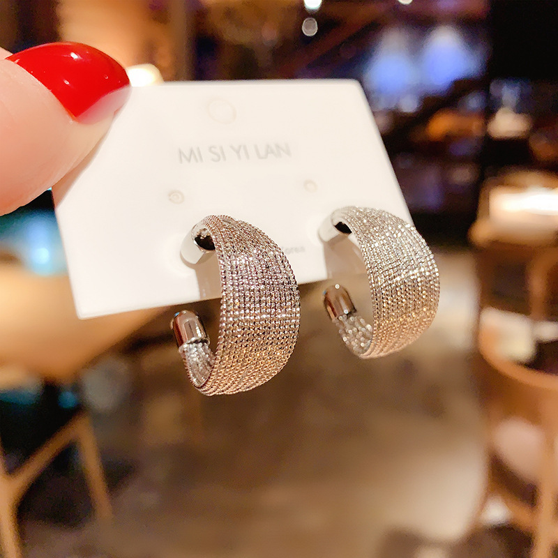 Women's S925 Silver Stud Earrings with Metallic Ring Design, Trendy and Unique, Light Luxury Style