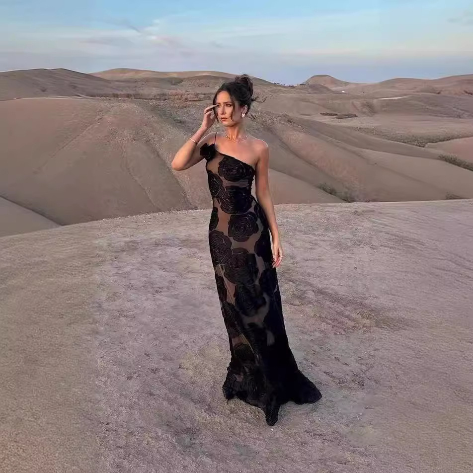 Free delivery of high-quality 2026 new summer women's clothing hot selling sexy suspender sloping shoulder long skirt