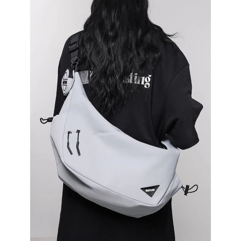 Men's trendy brand new fashion casual utility cycling sporty trend men's single shoulder bag versatile crossbody bag