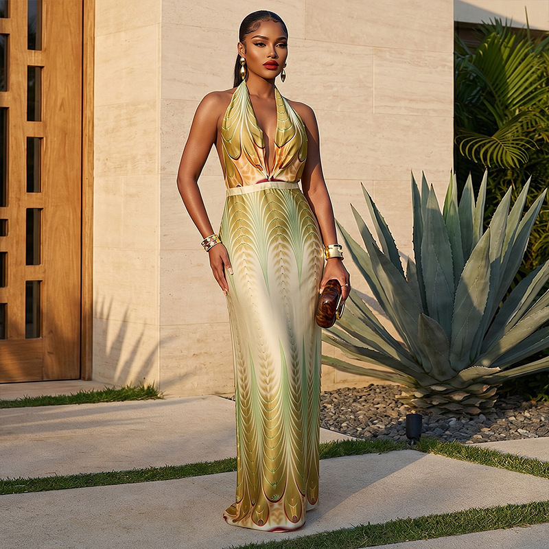 Gradient Feather Print Halter Neck Deep V Bodycon Maxi Dress for Women Elegant Sleeveless Backless Evening Party Dress