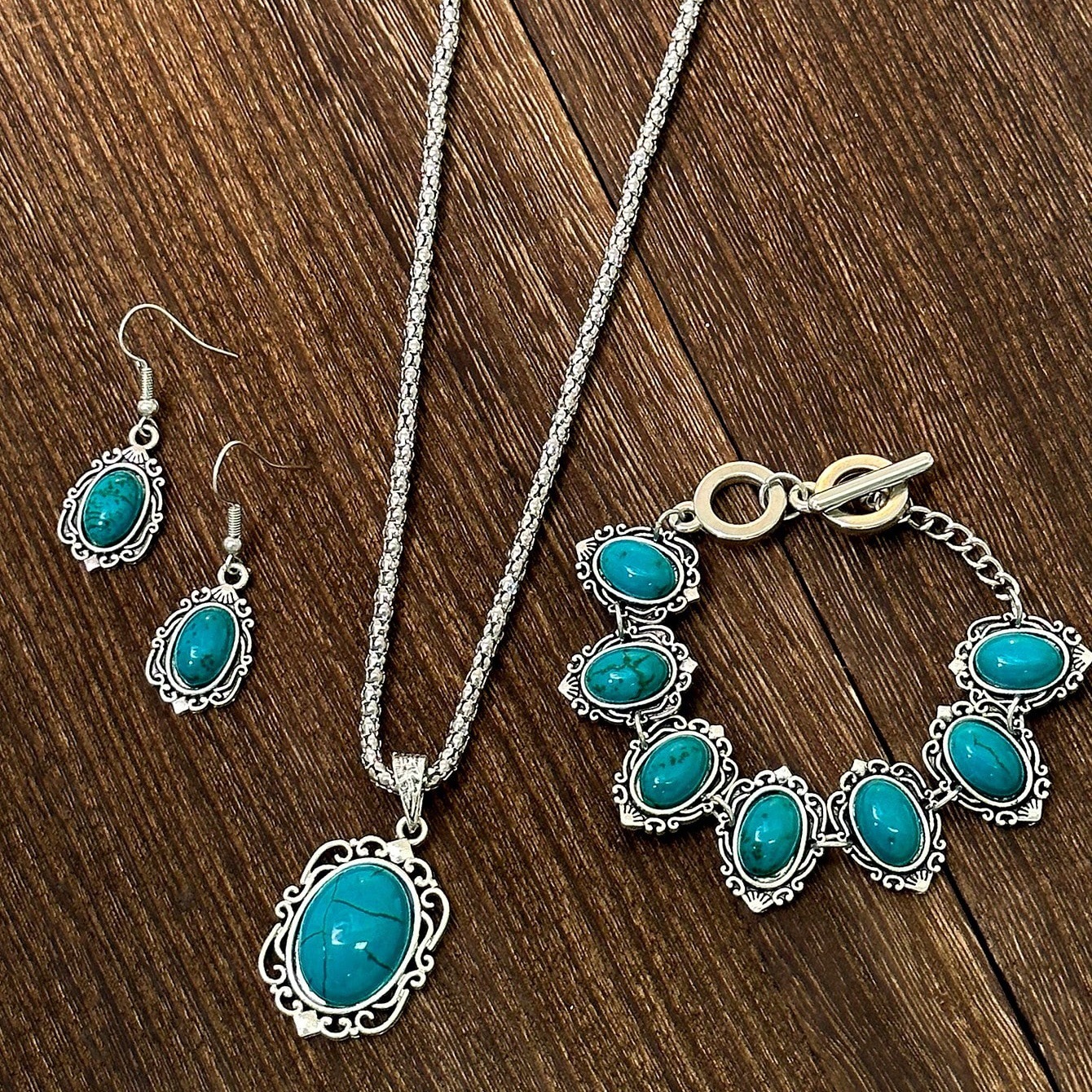 Vintage Bohemian Turquoise 3Pcs Jewelry Set – Necklace Bracelet Earrings for African Women