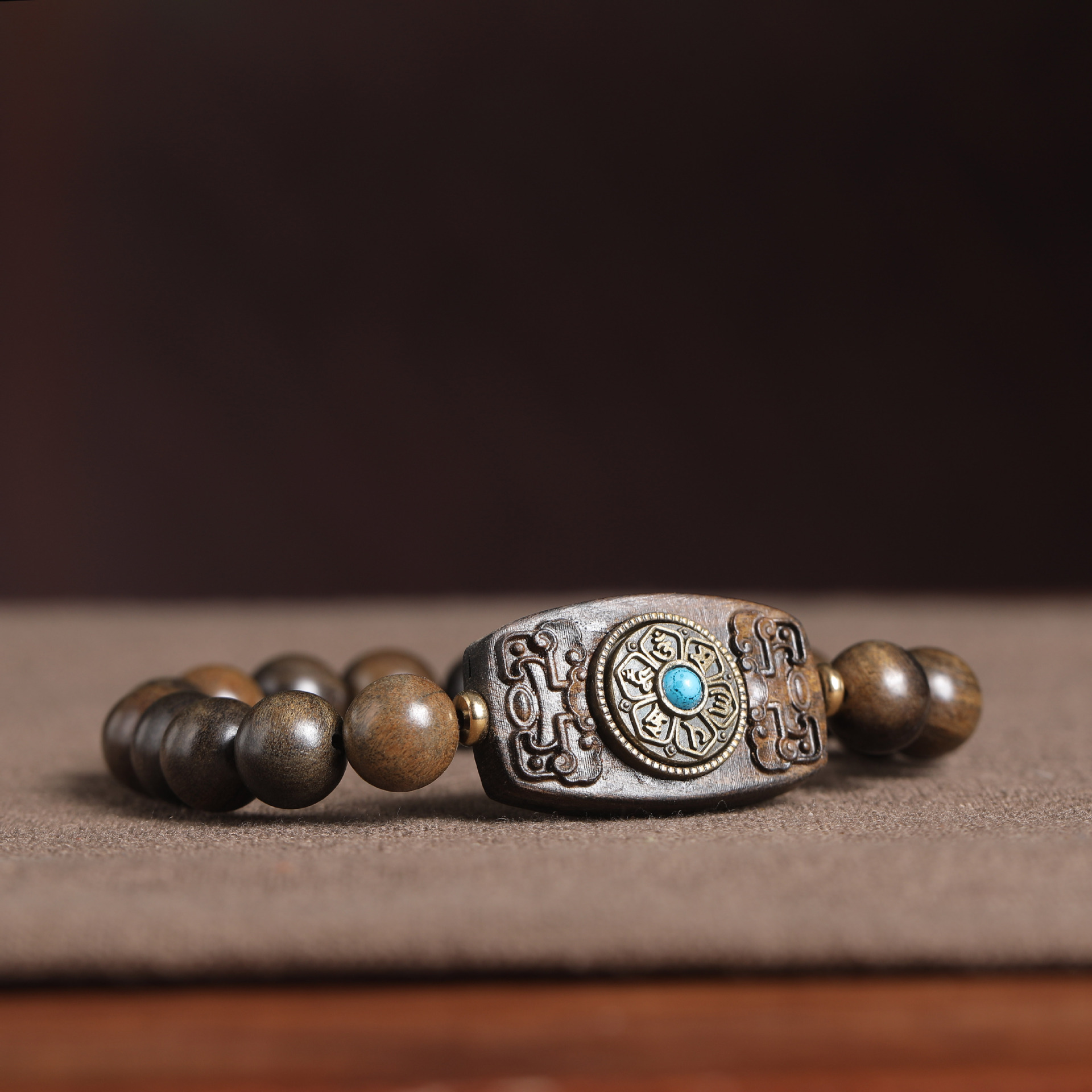Premium Agarwood Running Time Bracelet – Spiritual Six-Character Mantra Beads, Lightweight & Hypoallergenic for Daily Wear
