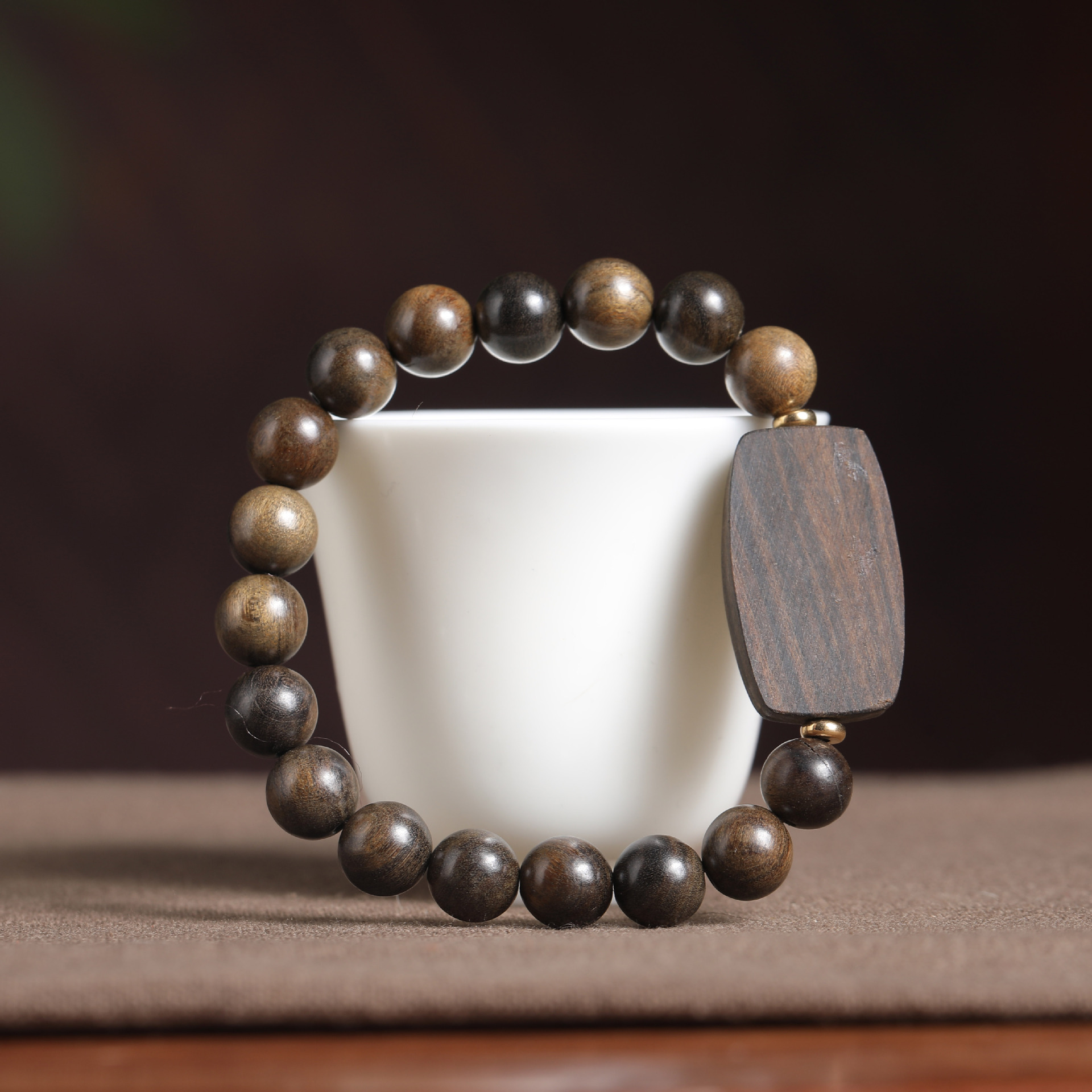 Premium Agarwood Running Time Bracelet – Spiritual Six-Character Mantra Beads, Lightweight & Hypoallergenic for Daily Wear