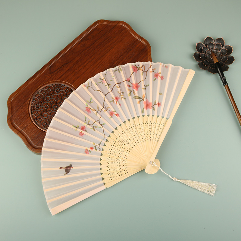 Elegant Chinese Folding Shell Fan – Lightweight Mini Fan for Kids, Authentic Hanfu & Cheongsam Accessory, Ideal for Traditional