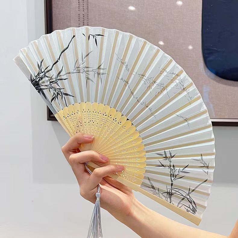 Elegant Chinese Folding Shell Fan – Lightweight Mini Fan for Kids, Authentic Hanfu & Cheongsam Accessory, Ideal for Traditional