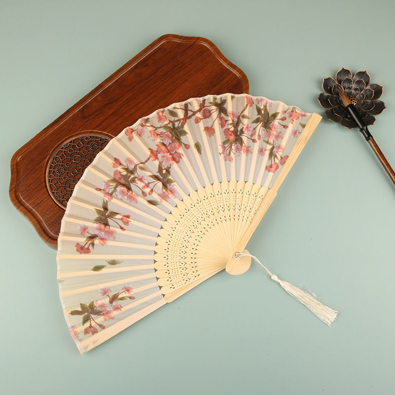 Elegant Chinese Folding Shell Fan – Lightweight Mini Fan for Kids, Authentic Hanfu & Cheongsam Accessory, Ideal for Traditional