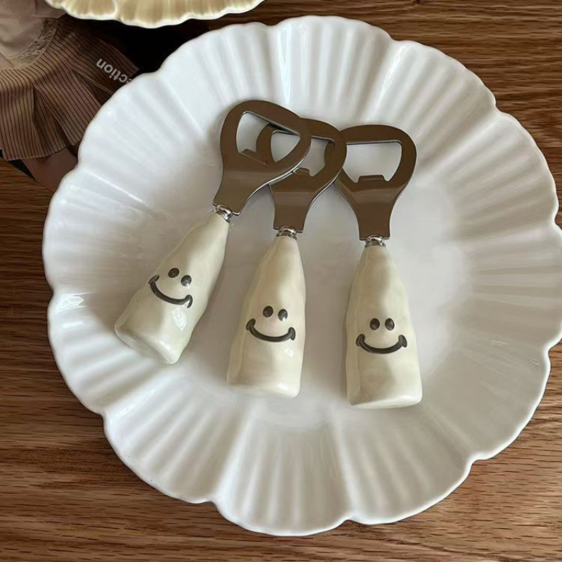 2pcs Stand-Up Smiley Face Beer Opener – Ceramic-Look Plastic Handle + Stainless Steel Blade
