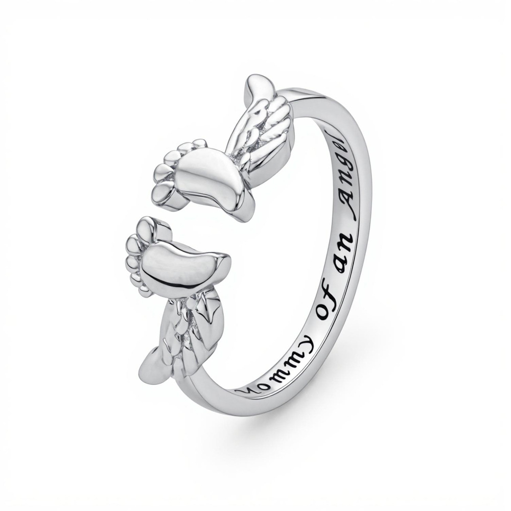 Sweet & Sophisticated Mom Ring – Engraved Baby Footprint, Warm Gold Finish, Timeless Minimalist Style