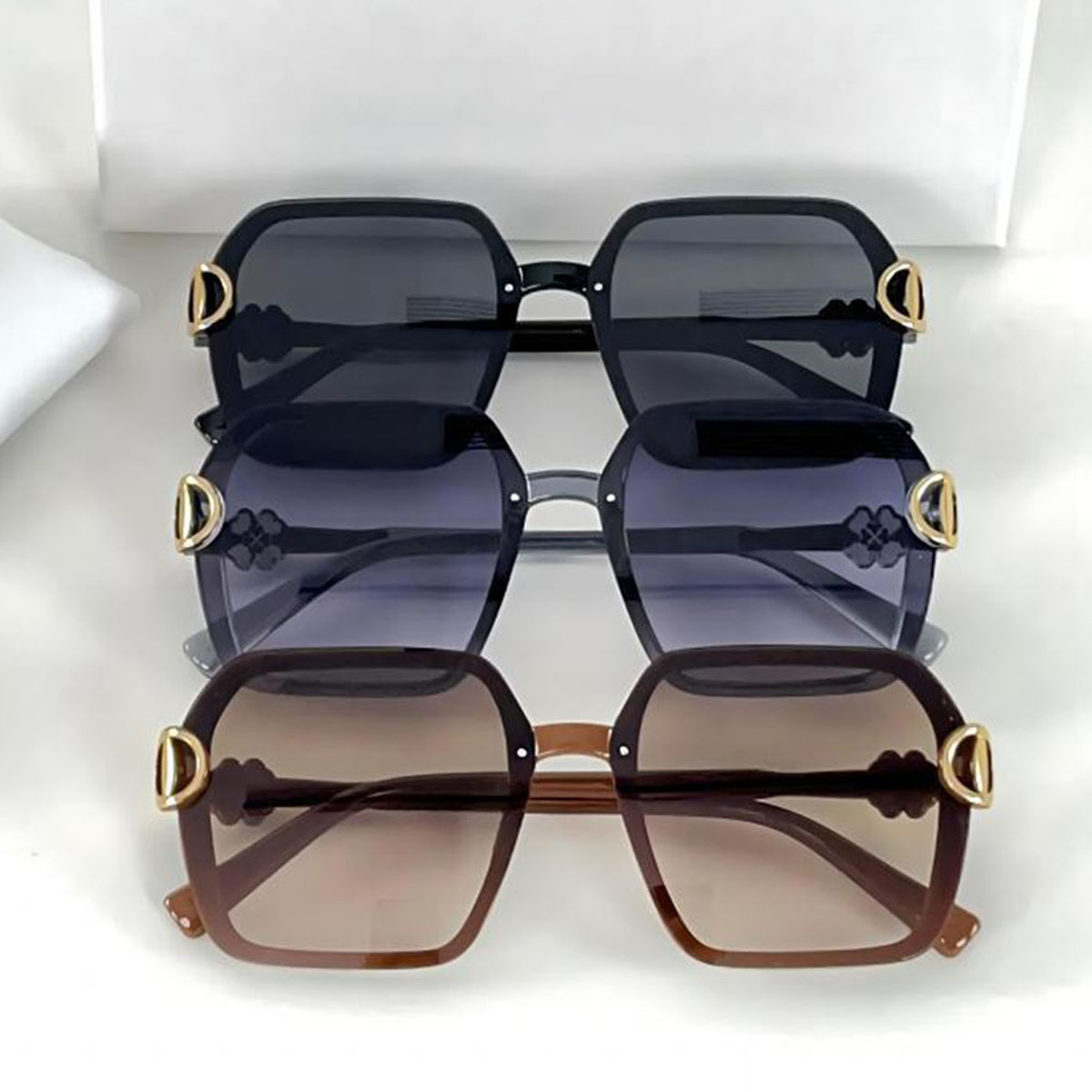 New Simple Clover Sunscreen Sunglasses Retro Fashion Women's Sunglasses Heart Shaped Glasses