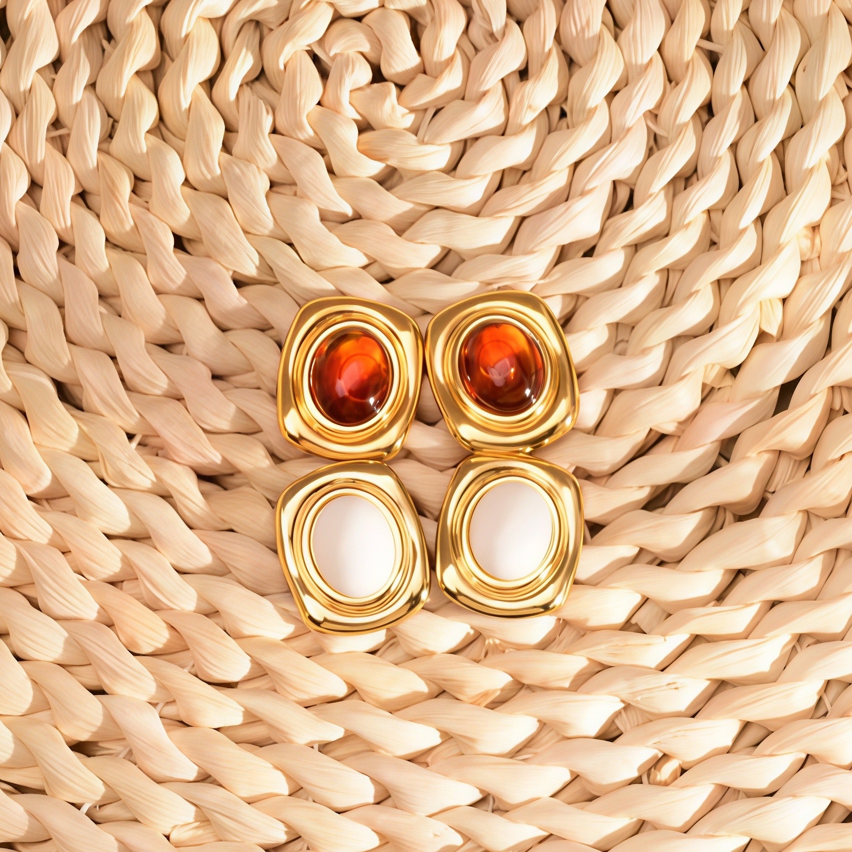 New cat eye gemstone earrings with high-end feel, stainless steel natural stone, sunflower vacuum plated fashionable earrings