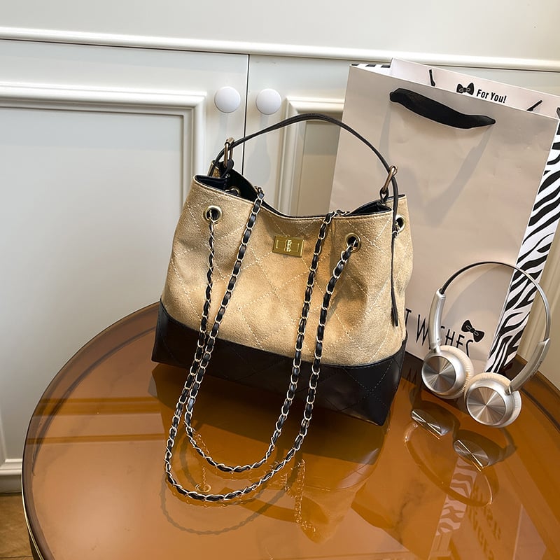 Retro Chain Strap Tote Bag Fashionable Minimalist Crossbody Shoulder Bag Street Style PU Material Medium Size Magnetic Buckle