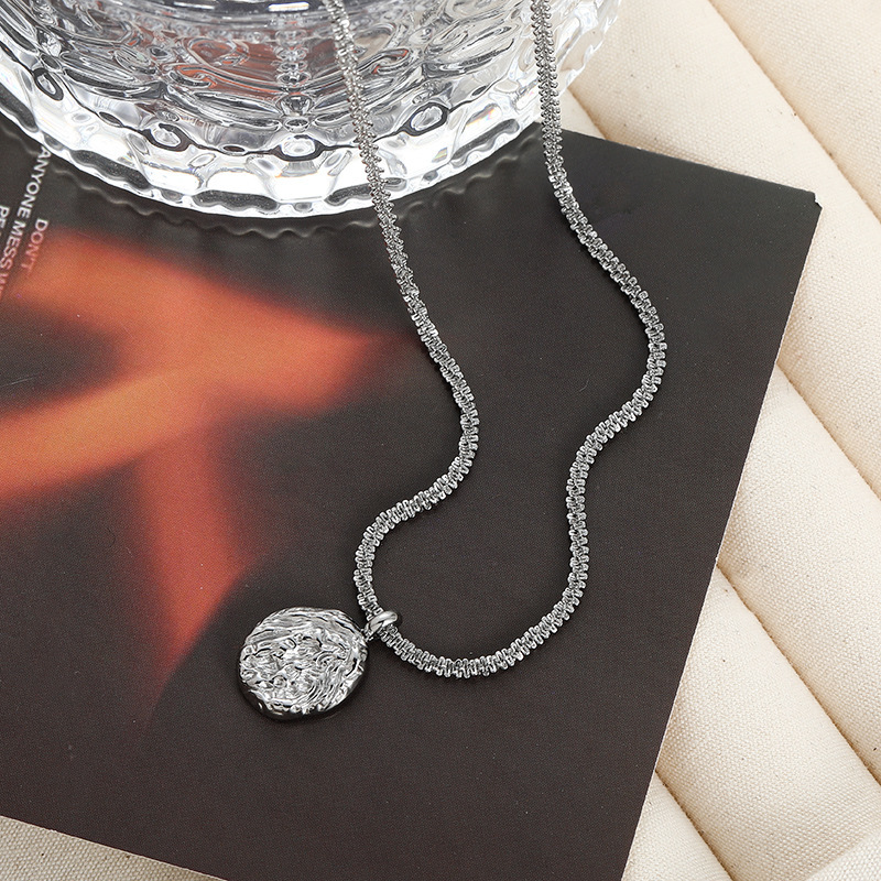 Sparkling texture pendant titanium steel necklace for men  simple and versatile round brand  irregular tin foil texture necklace