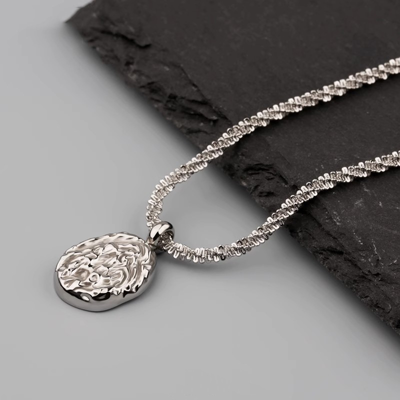Sparkling texture pendant titanium steel necklace for men  simple and versatile round brand  irregular tin foil texture necklace