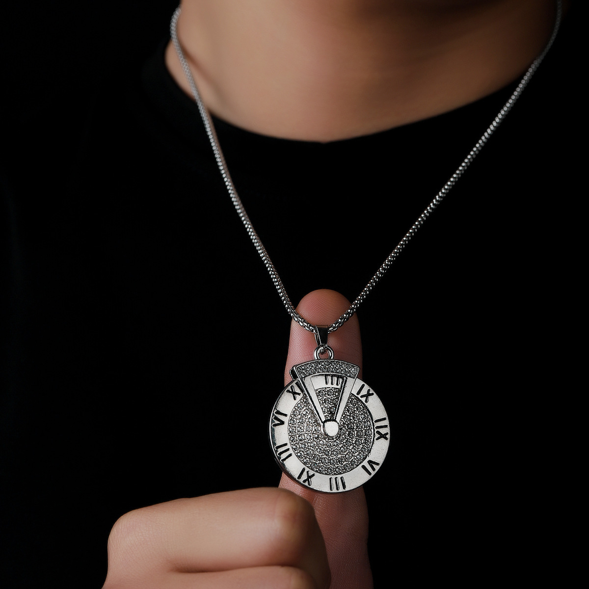 Necklace for men Roman numerals diamond studded roulette wheel high-end and versatile hip-hop new style minimalist accessories