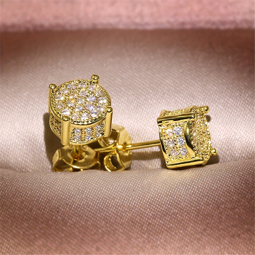 Halo-Set Round Stud Earrings – Sparkling Rhinestone Accented Design for Unisex Elegance