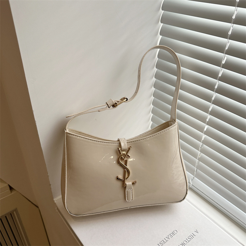 Women's bag new style simple and fashionable patent leather shiny surface shoulder bag armpit bag letter small square bag