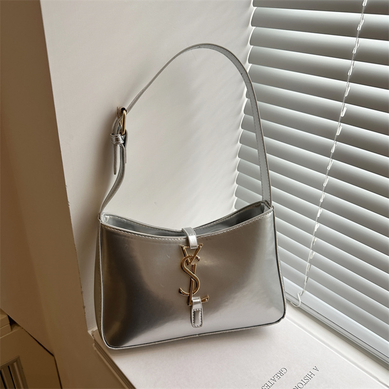 Women's bag new style simple and fashionable patent leather shiny surface shoulder bag armpit bag letter small square bag