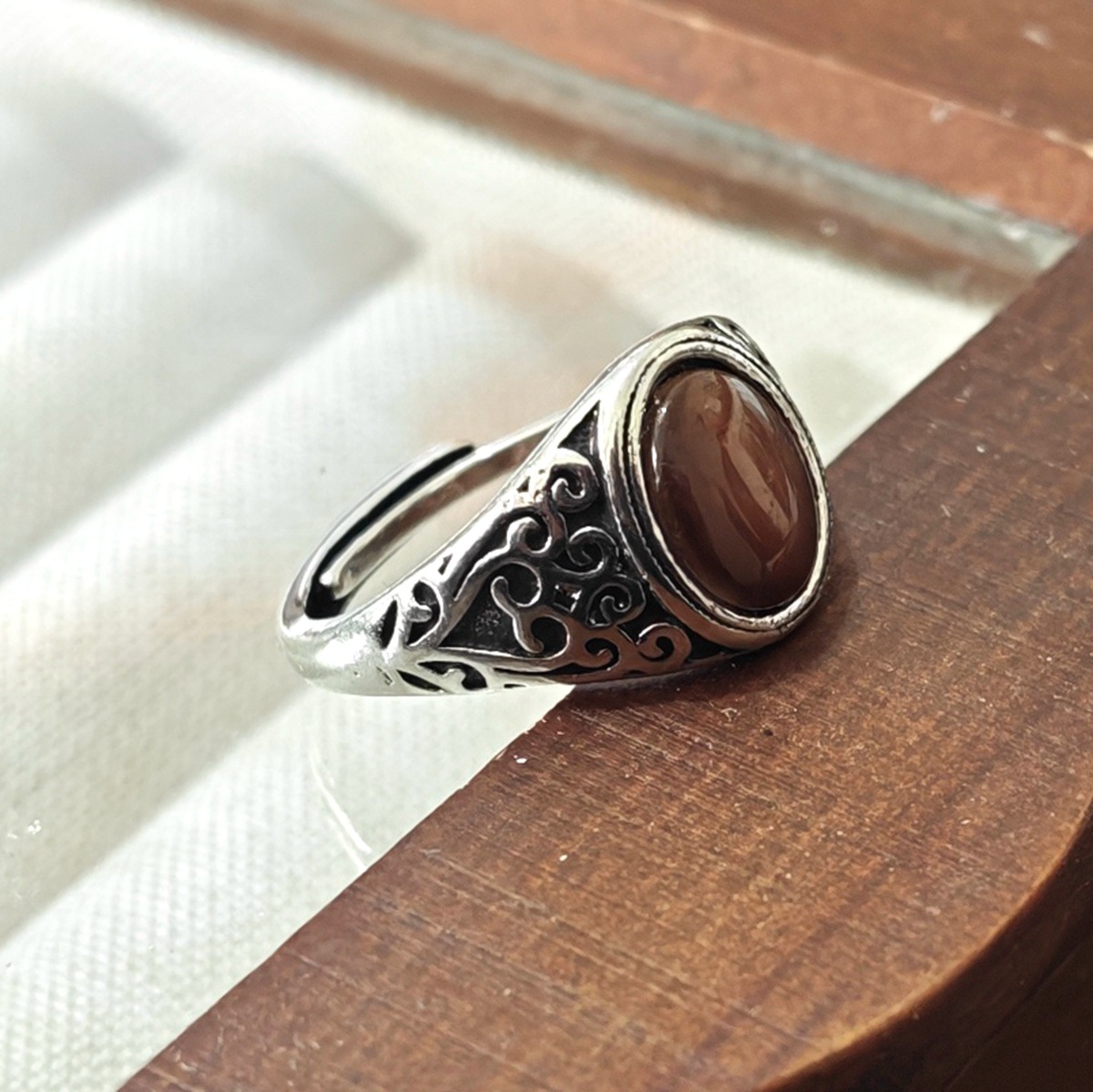 Men's new fashion trend light luxury S925 silver tiger eye stone living ring retro style versatile gold opening ring