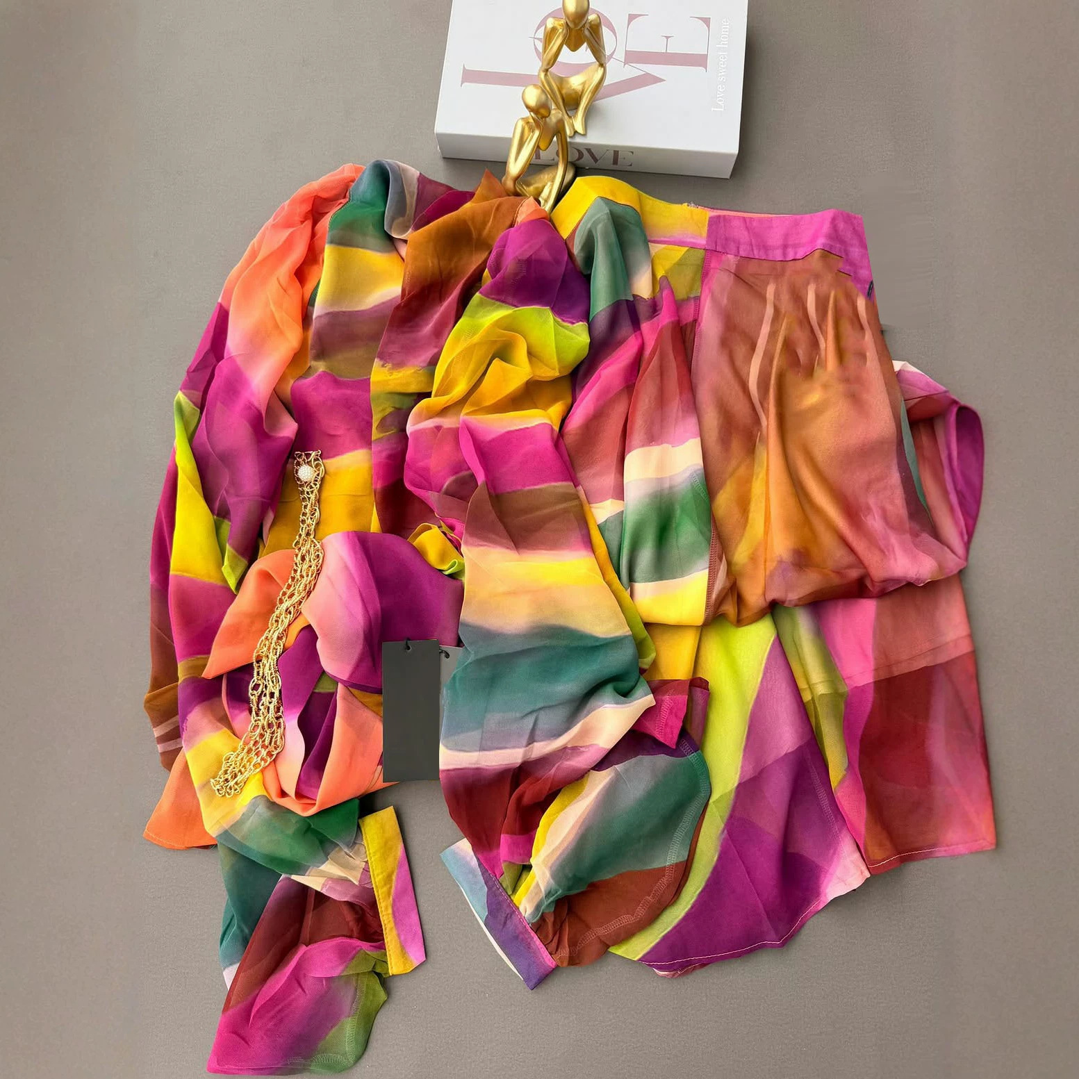 Free delivery of high-quality 2026 new summer women's clothing hot selling slim fit shirt half skirt two-piece set