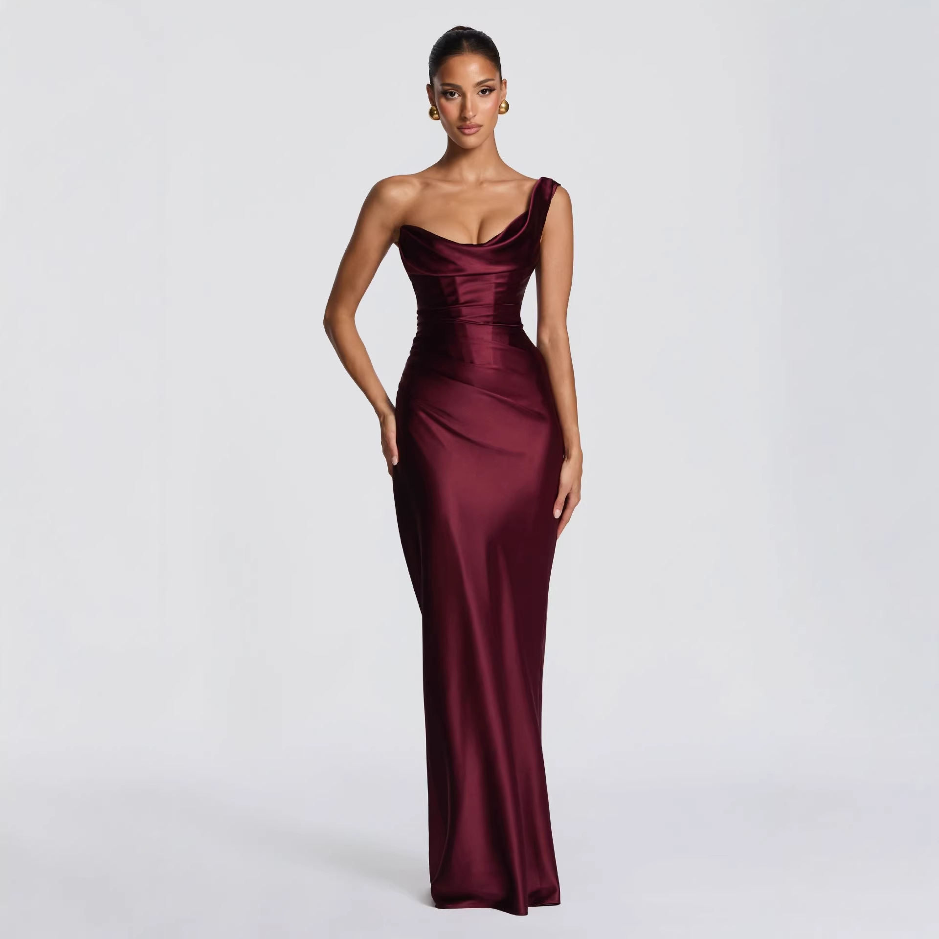 Free delivery of high-quality 2026 new summer women's clothing hot selling sexy sloping shoulder sleeveless fishbone dress
