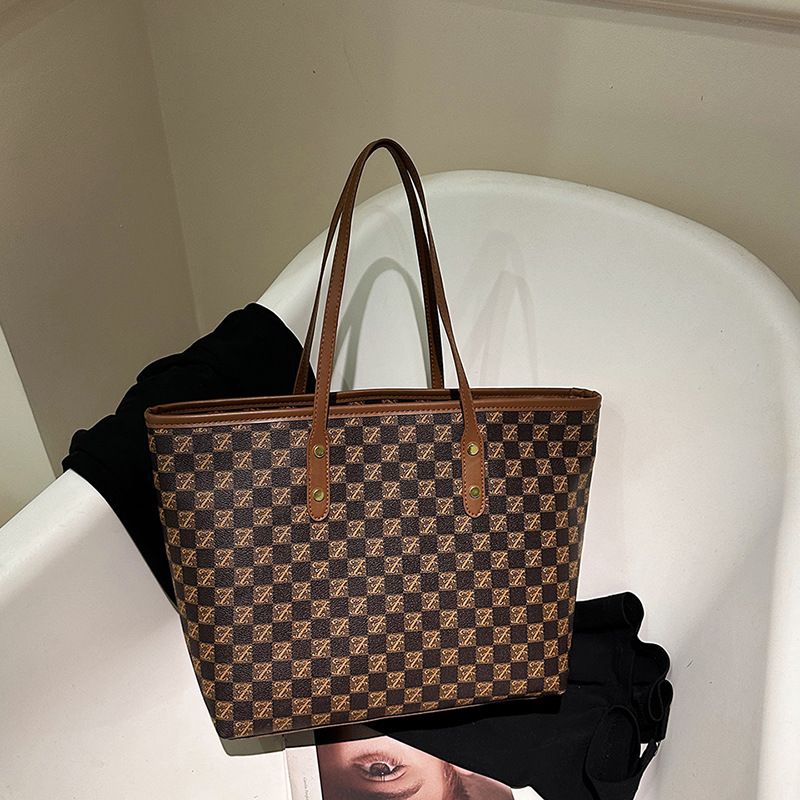 Texture handbag, large capacity tote bag, stylish casual commuting single shoulder women's bag