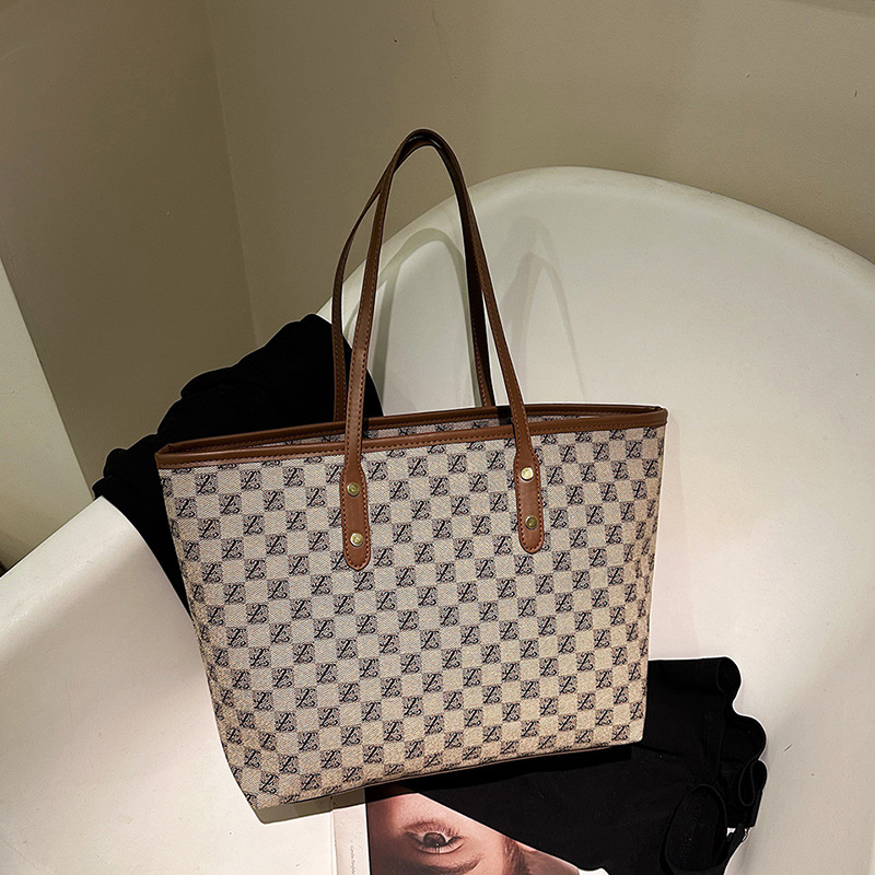 Texture handbag, large capacity tote bag, stylish casual commuting single shoulder women's bag