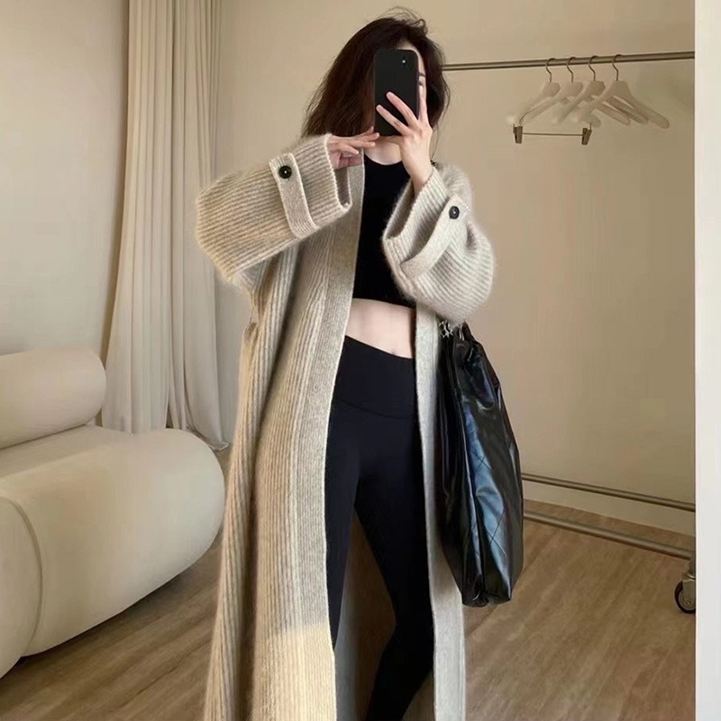 V-Neck Soft and Skin-Friendly Knit Cardigan Autumn Loose Over-the-Knee Long Sweater Jacket for Women Free Size