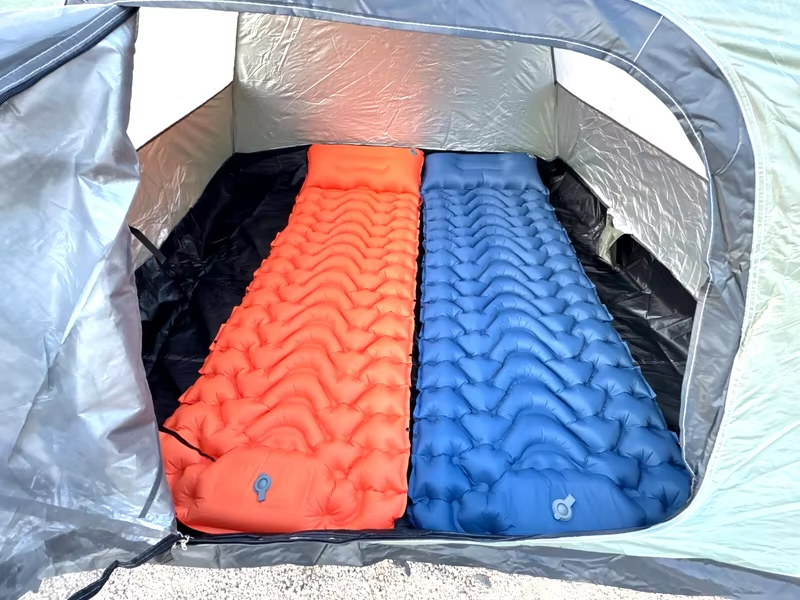Camping Sleeping Pad, Ultralight Camping Mat with Pillow Built-in Foot Pump