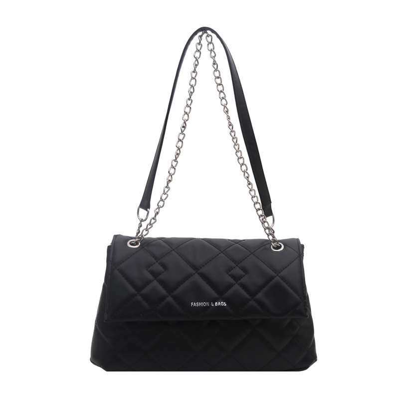 1pc Quilted Crossbody Purses for Women Small Ladies Shoulder Bags with Chain Trendy Clutch Purse Cute Designer Bag