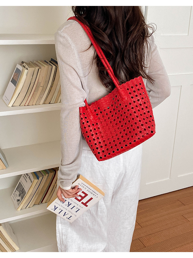 Women's Openwork Woven Shoulder Bag Summer Stylish Retro Woven Bucket Bag Large Capacity Casual Shopping Travel Woven Bucket Bag